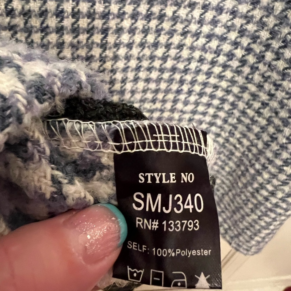POL Blue and Gray Houndstooth Shirt - Picture 6 of 6